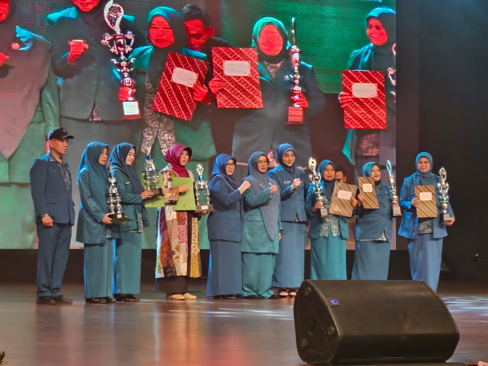 peringatan-hari-kesatuan-gerak-pkk-ke-53-tingkat-kabupaten-bandung-tahun-2025