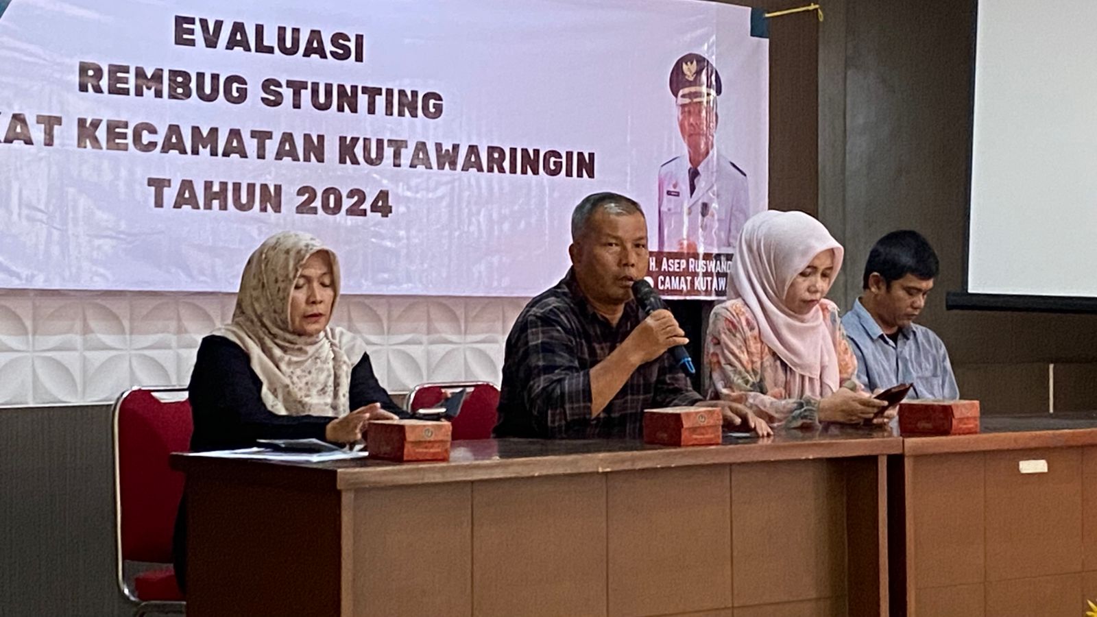 evaluasi-rembug-stunting-tingkat-kecamatan-kutawaringin-tahun-2024