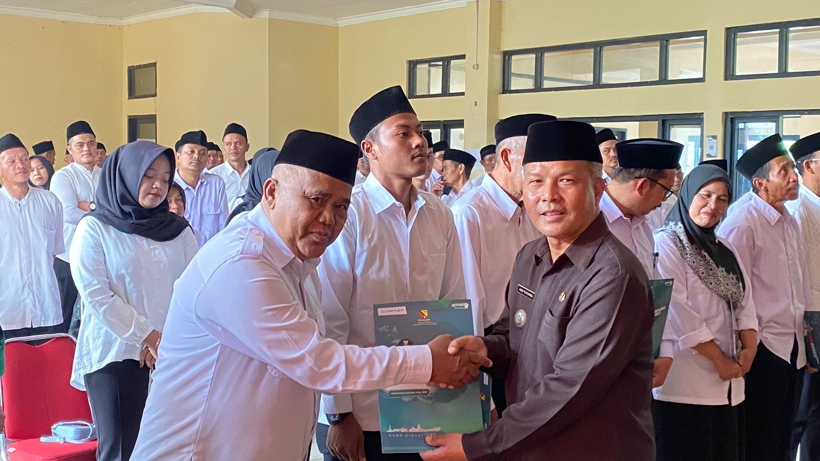 penyampaian-perubahan-surat-keputusan-masa-jabatan-badan-permusyawaratan-desa-bpd-masa-periode-2018-2026-se-kecamatan-kutawaringin
