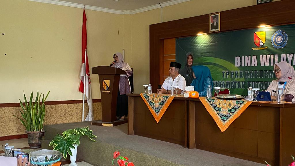 bina-wilayah-tp-pkk-kabupaten-bandung-di-kecamatan-kutawaringin-tahun-2024