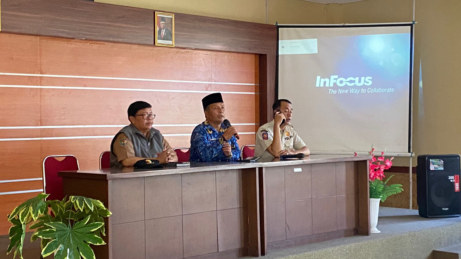 monitoring-dan-evaluasi-dana-desa-adpd-bantuan-provinsi-bkk-rembug-bedas-dan-bkk-bunga-desa-tahun-2024-di-kecamatan-kutawaringin-oleh-dpmd-kab-bandung