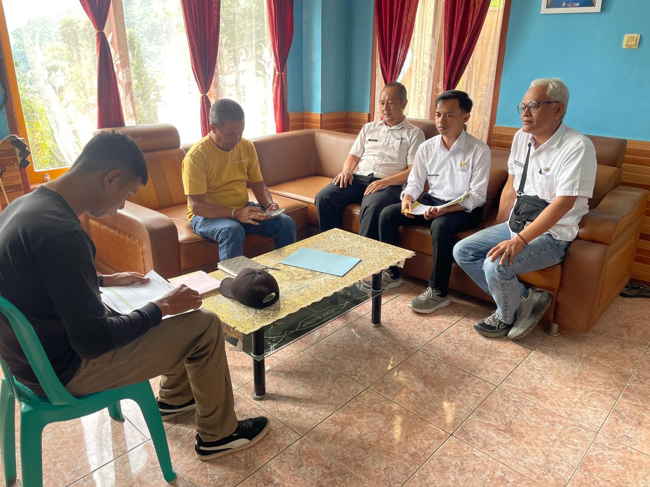 koordinasi-persiapan-penilaian-kantor-desa-sehat-tingkat-kecamatan-kutawaringin-tahun-2025-3