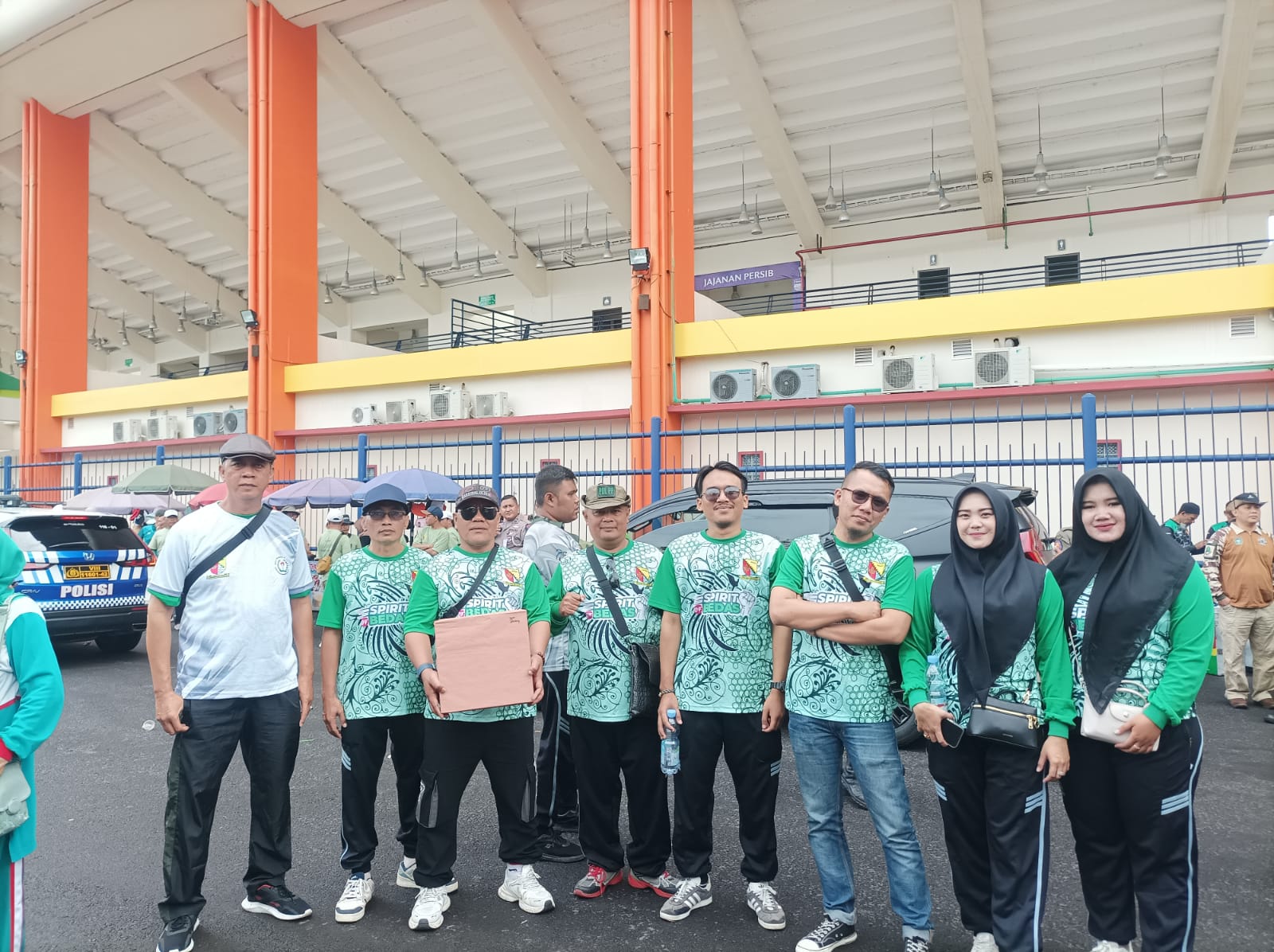 jalan-sehat-bedas-peringatan-hari-ulang-tahun-korpri-ke-53-hari-kesehatan-nasional-ke-60-hari-ulang-tahun-pgri-ke-79-hari-guru-nasional-dan-hari-bhakti-pu-ke-79-tingkat-kabupaten-bandung