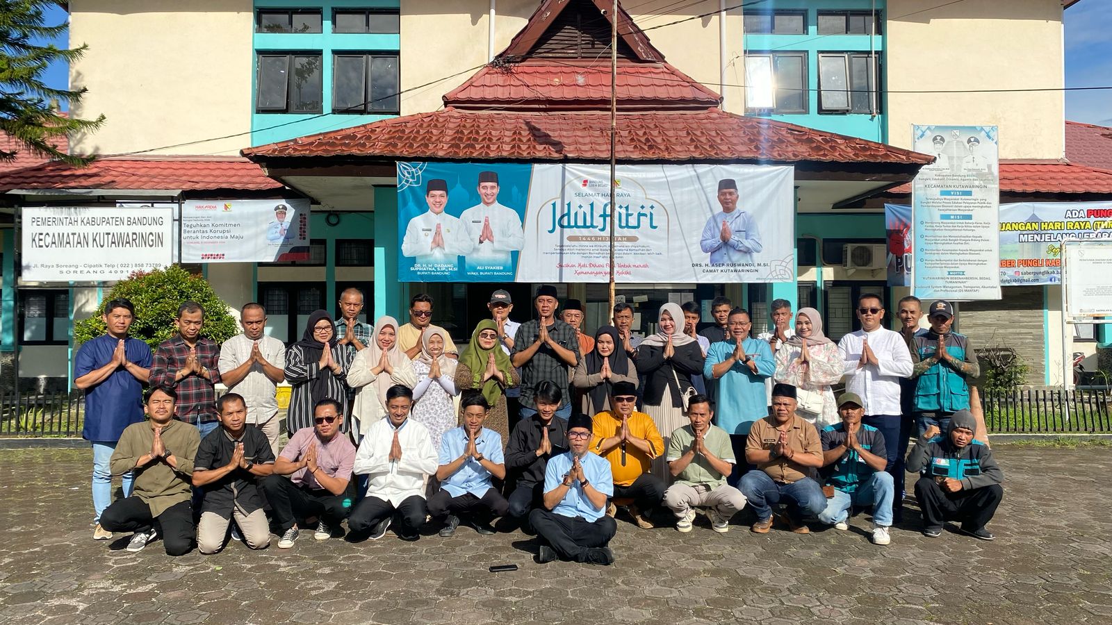 apel-pagi-dan-halal-bihalal-seluruh-pegawai-kecamatan-kutawaringin