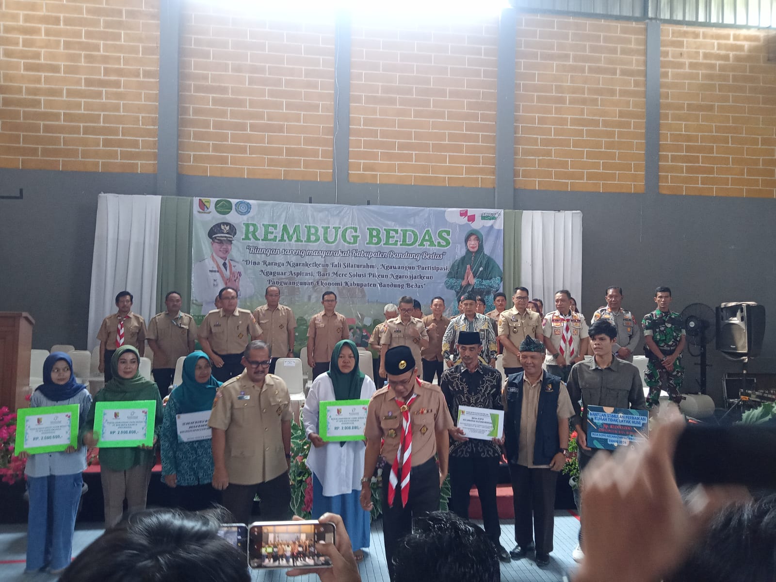 rembug-bedas-bersama-bupati-bandung-di-desa-kopo