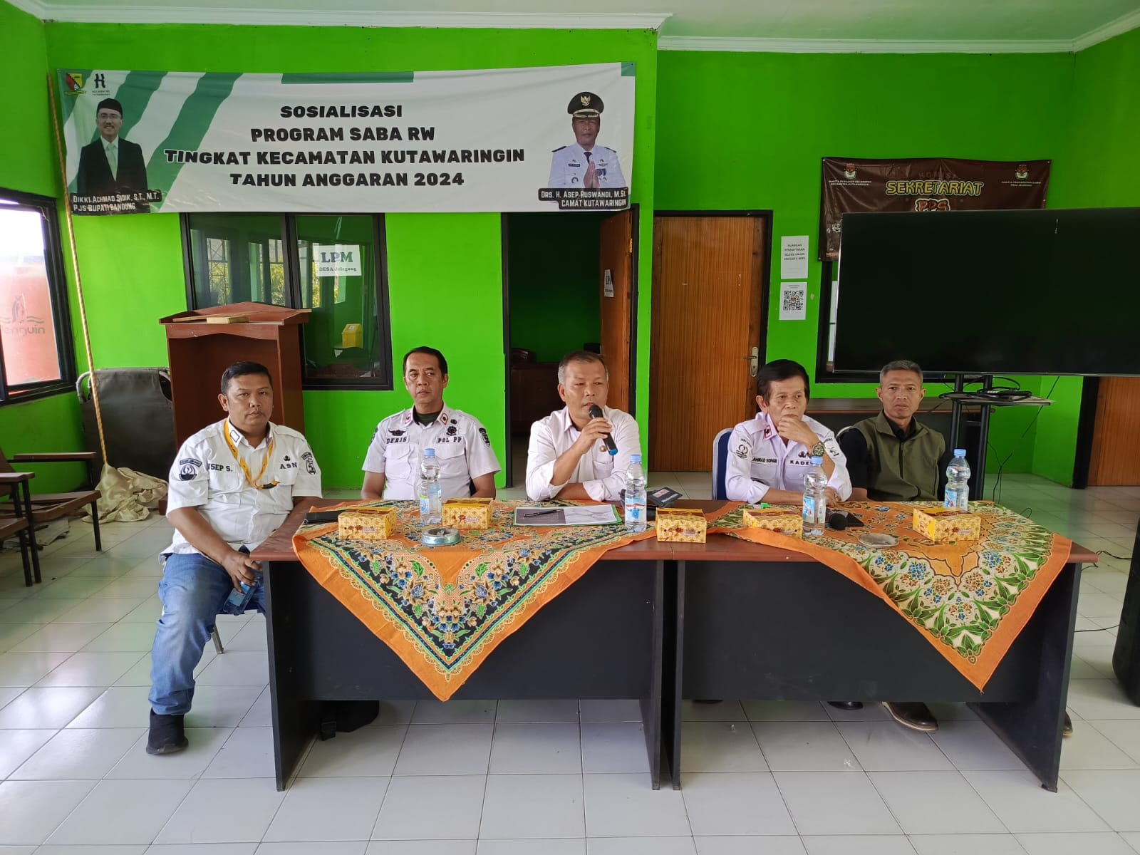 sosialisasi-program-saba-rw-tingkat-kecamatan-kutawaringin-tahun-anggaran-2024-di-desa-jelegong