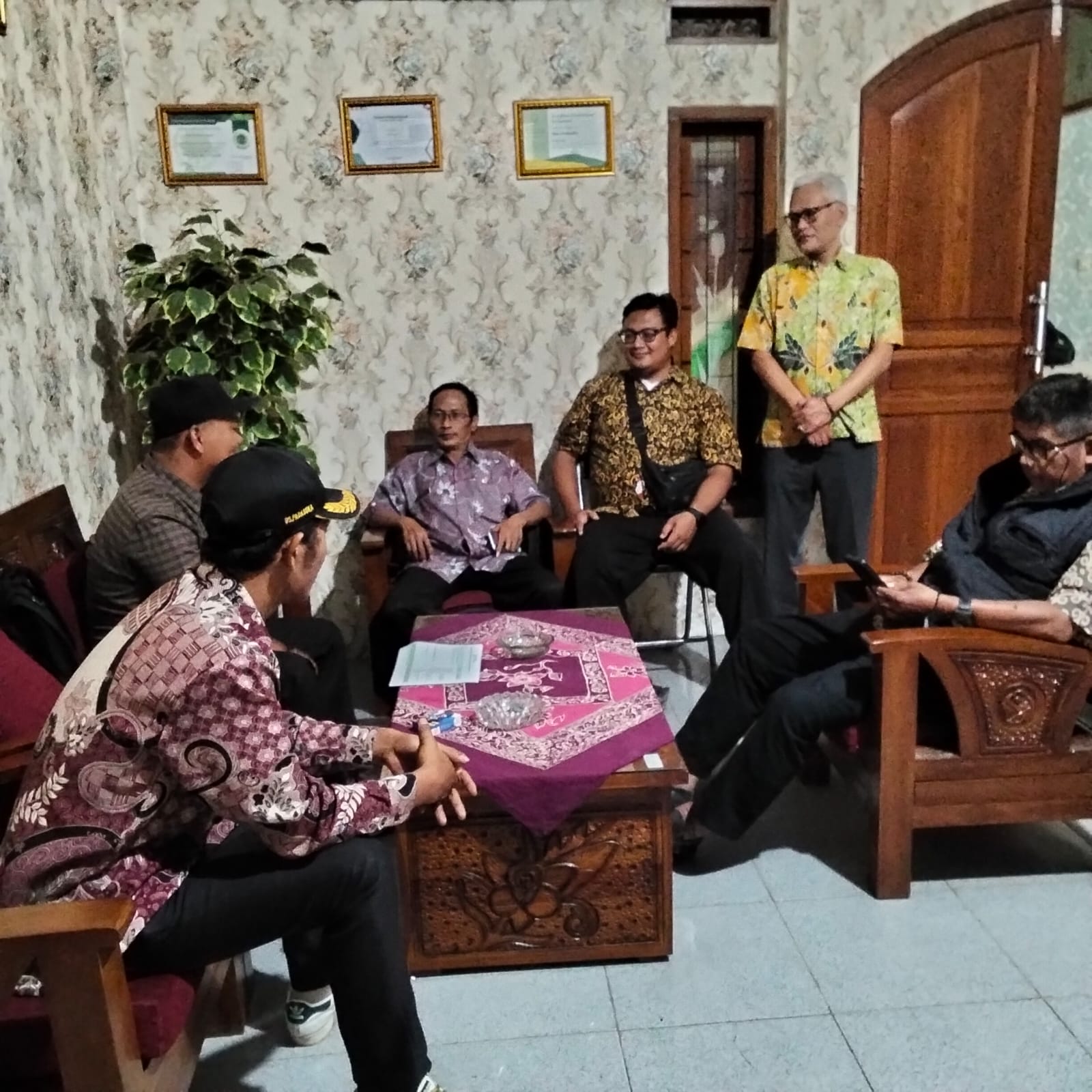 koordinasi-persiapan-penilaian-kantor-desa-sehat-tingkat-kecamatan-kutawaringin-tahun-2025-4