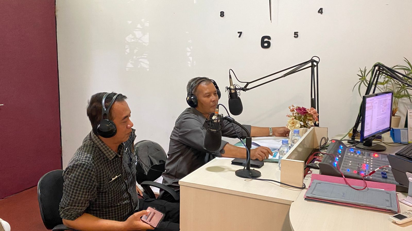 talkshow-kandaga-dengan-tema-progres-pembangunan-di-wilayah-kecamatan-kutawaringin