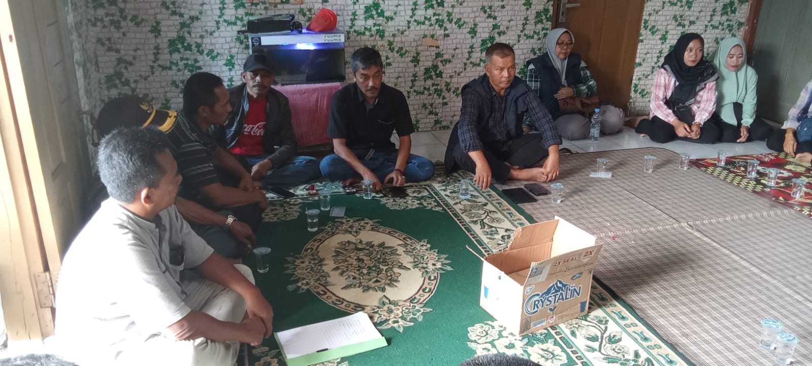 rapat-dan-dialog-interaktif-melalui-saba-rw-wilayah-kecamatan-kutawaringin-2